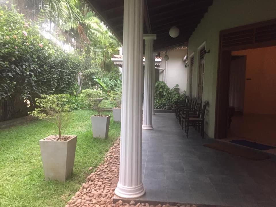 Hotel Sunflower Kataragama Zewnętrze zdjęcie