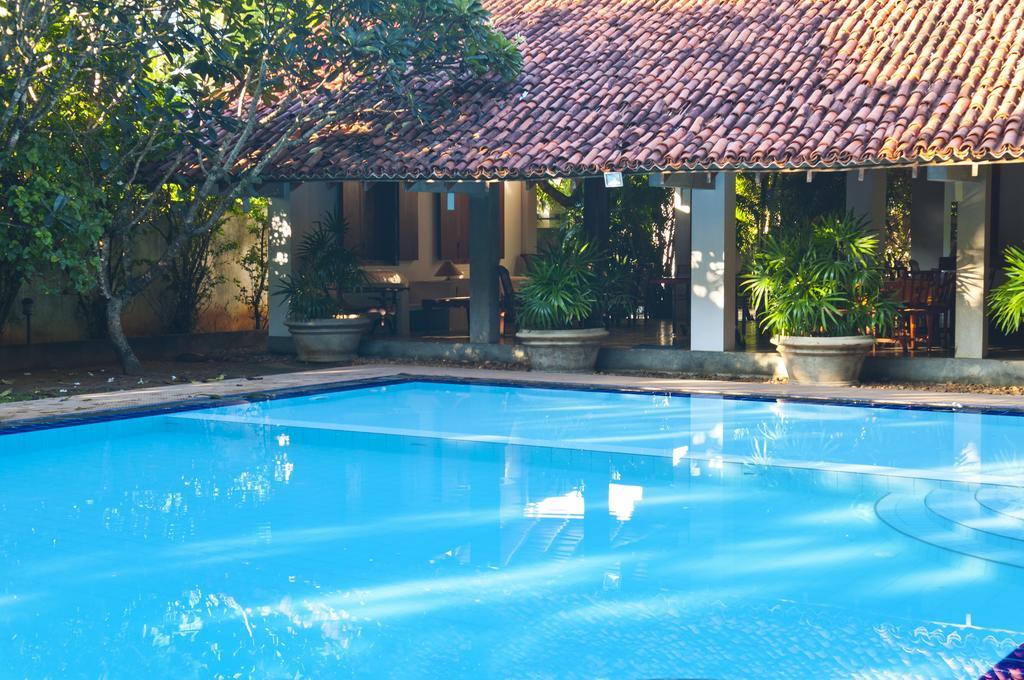 Hotel Sunflower Kataragama Zewnętrze zdjęcie