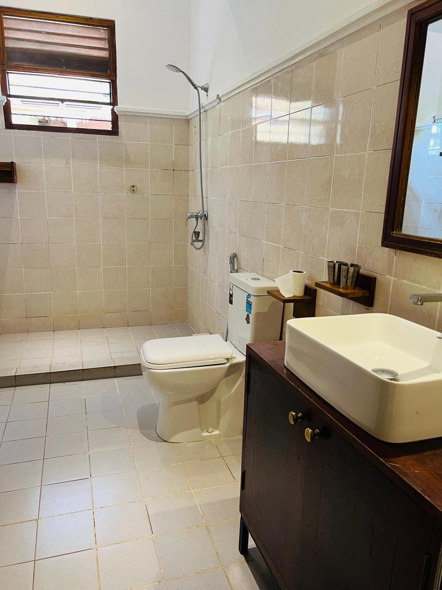 Hotel Sunflower Kataragama Zewnętrze zdjęcie