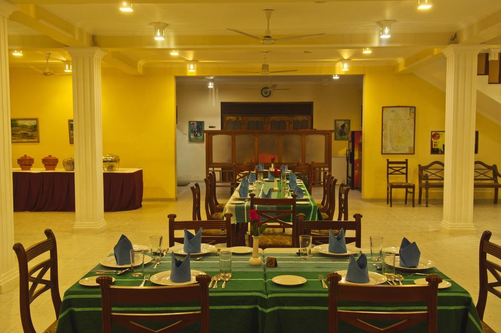 Hotel Sunflower Kataragama Zewnętrze zdjęcie