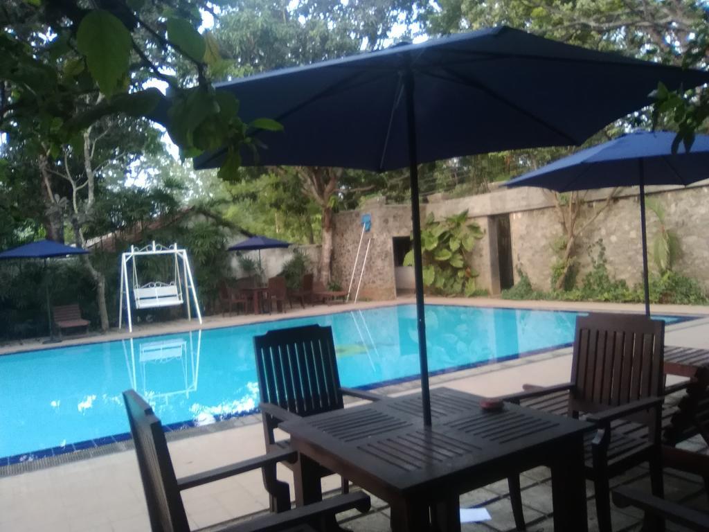 Hotel Sunflower Kataragama Zewnętrze zdjęcie