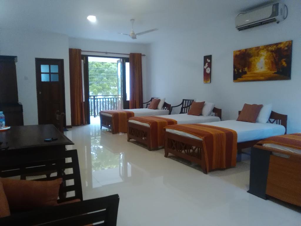Hotel Sunflower Kataragama Zewnętrze zdjęcie
