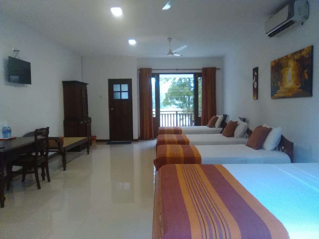 Hotel Sunflower Kataragama Zewnętrze zdjęcie