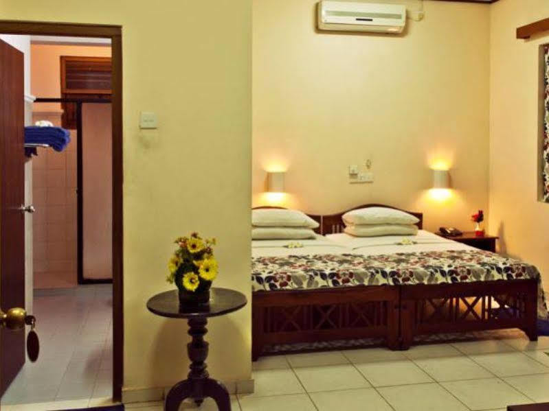 Hotel Sunflower Kataragama Zewnętrze zdjęcie
